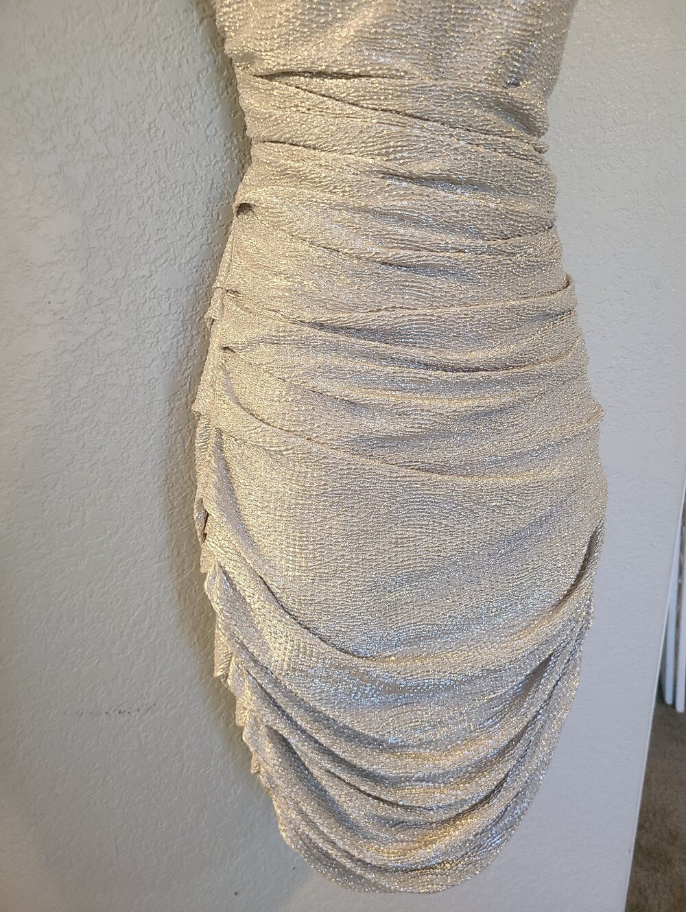 EXPRESS Ruffled One-Shoulder Ruched Metallic Bodycon Mini Dress Cocktail Sparkle - Picture 4 of 9